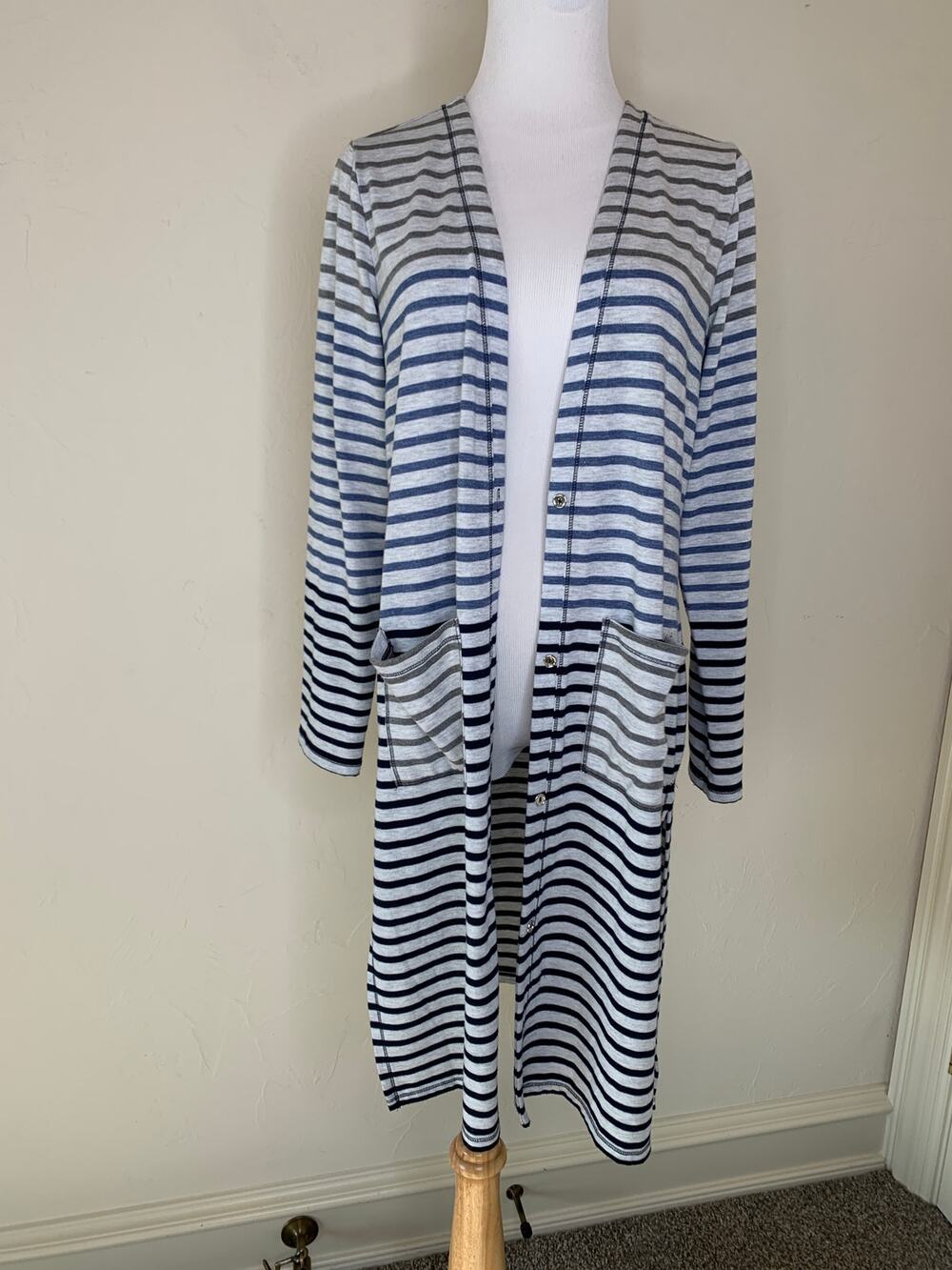 Chico's Zenergy Striped Duster Blues Gray Sz Medium 1